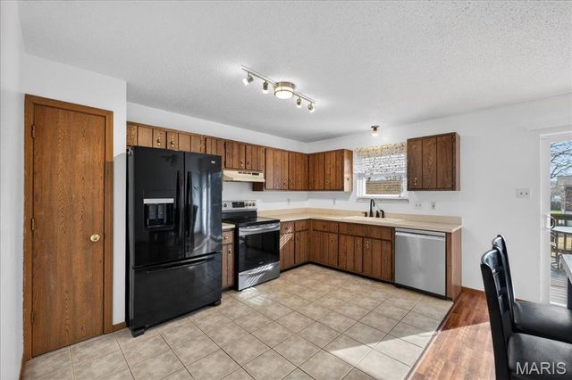 5856 Parkside Place, Imperial, MO 63052