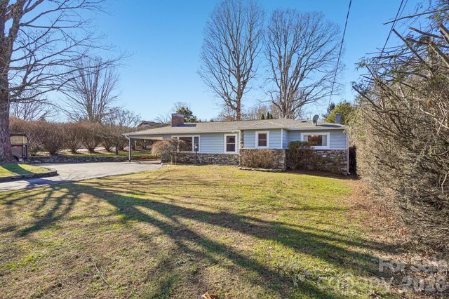 511 Oak Grove Road, Flat Rock, NC 28731