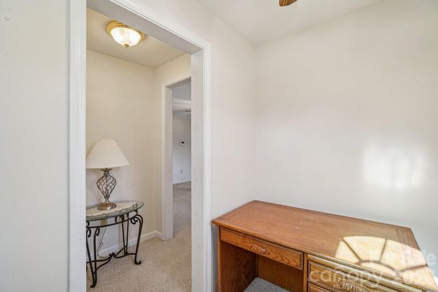 511 Oak Grove Road, Flat Rock, NC 28731