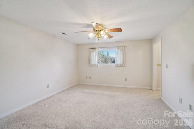 511 Oak Grove Road, Flat Rock, NC 28731