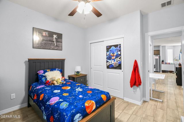 517 ISSA Circle, El Paso, TX 79932