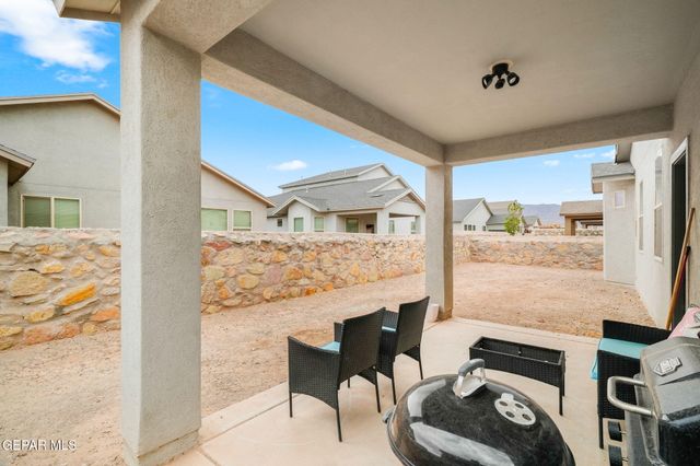 517 ISSA Circle, El Paso, TX 79932