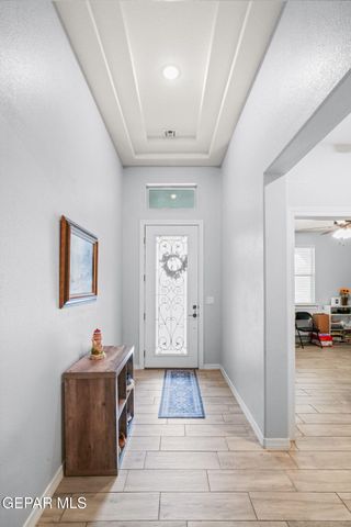 517 ISSA Circle, El Paso, TX 79932