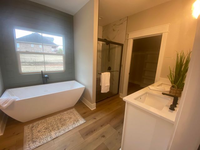 109 GRAND DR, Michie, TN 38357