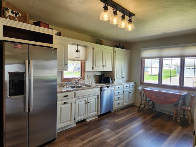 62 HERITAGE COURT, Fond Du Lac, WI 54935
