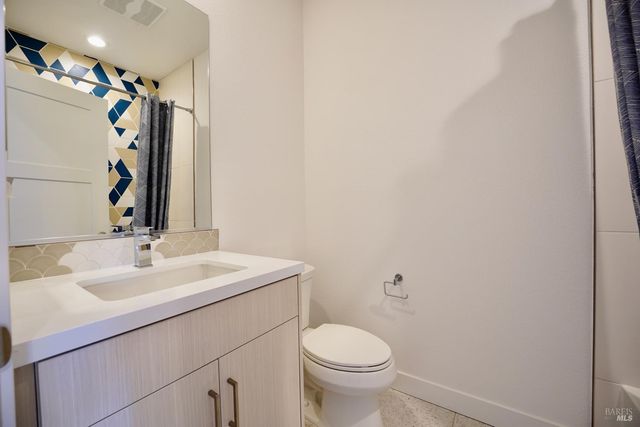 106 Rockview Rd, Novato, CA 94949