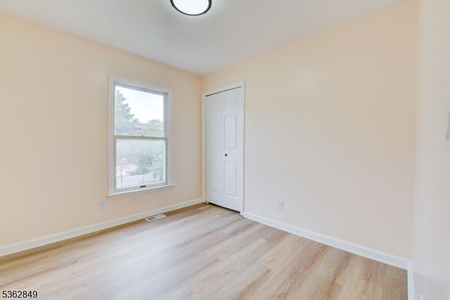 145 SO Arlington C, East Orange City, NJ 07018