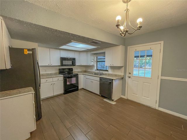 9875 W ORCHARD STREET, Crystal River, FL 34428