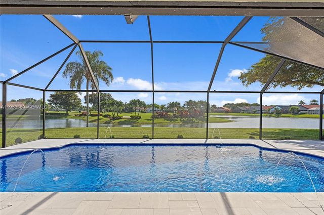 11127 Boca Woods Ln, Boca Raton, FL 33428