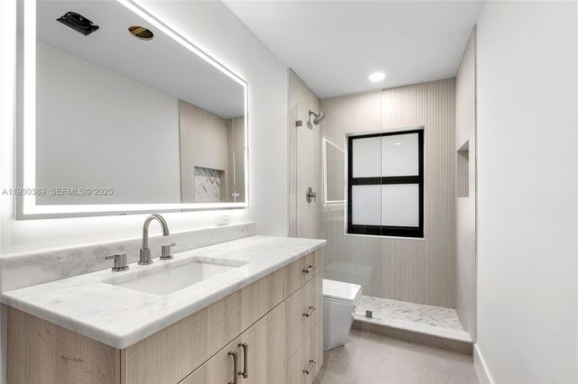 11127 Boca Woods Ln, Boca Raton, FL 33428