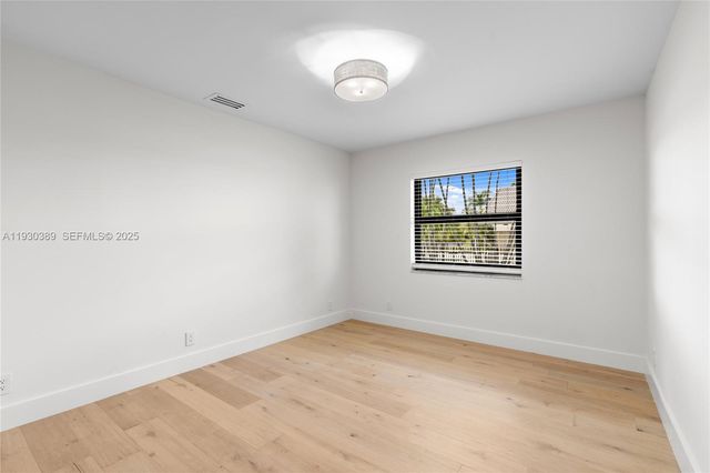 11127 Boca Woods Ln, Boca Raton, FL 33428