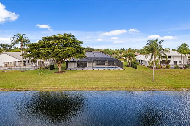 11127 Boca Woods Ln, Boca Raton, FL 33428