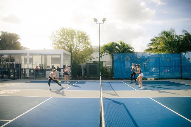 11127 Boca Woods Ln, Boca Raton, FL 33428