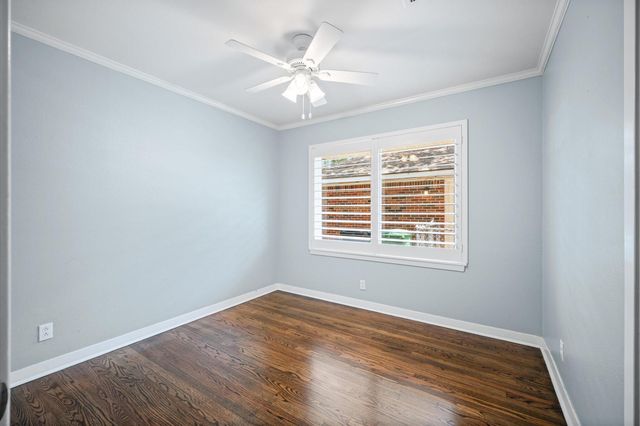4717 Chrystell Lane, Houston, TX 77092