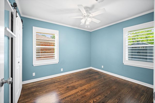4717 Chrystell Lane, Houston, TX 77092