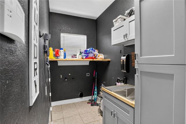 2325 CHESTERFIELD CIRCLE, Lakeland, FL 33813
