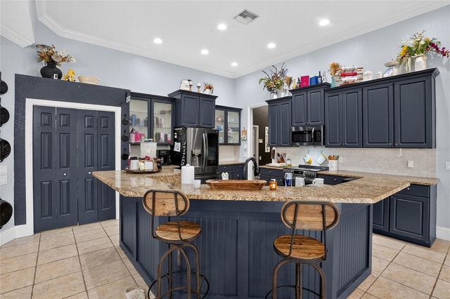 2325 CHESTERFIELD CIRCLE, Lakeland, FL 33813