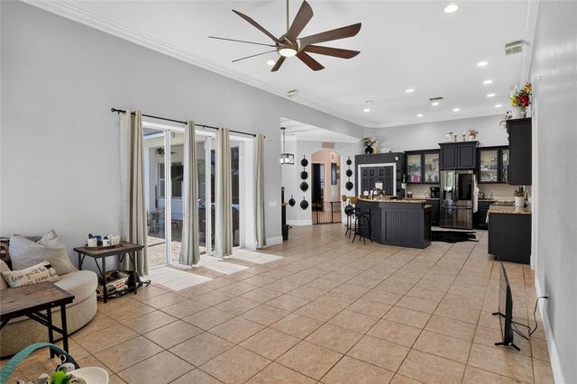 2325 CHESTERFIELD CIRCLE, Lakeland, FL 33813