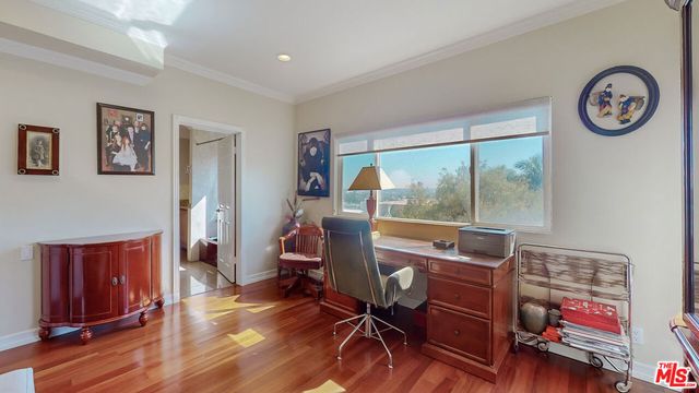 1228 N La Cienega Boulevard 304, West Hollywood, CA 90069