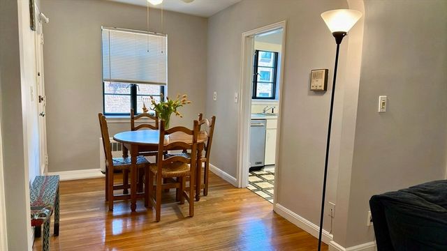 75 Strathmore Rd 6, Boston, MA 02135