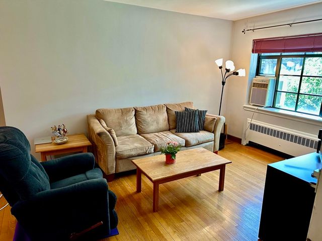 75 Strathmore Rd 6, Boston, MA 02135
