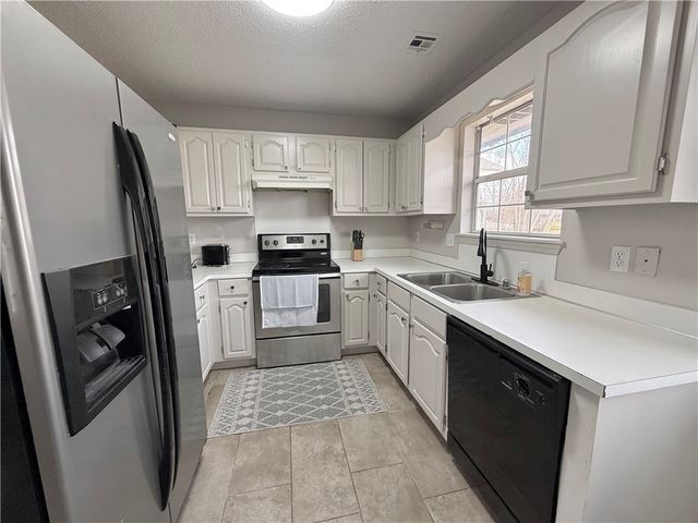 909 Durham Place B, Bentonville, AR 72712