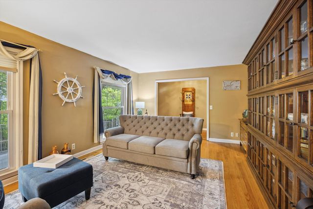 1059 Balmoral Drive, Signal Mountain, TN 37377