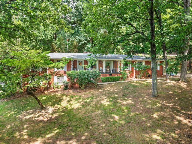 1059 Balmoral Drive, Signal Mountain, TN 37377