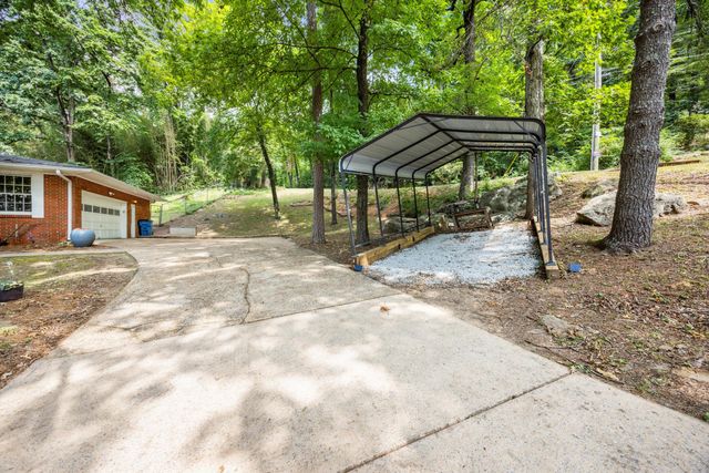 1059 Balmoral Drive, Signal Mountain, TN 37377