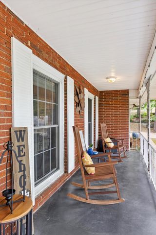 1059 Balmoral Drive, Signal Mountain, TN 37377