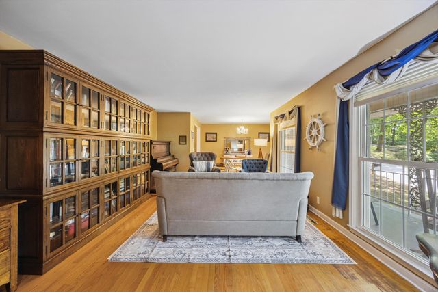 1059 Balmoral Drive, Signal Mountain, TN 37377