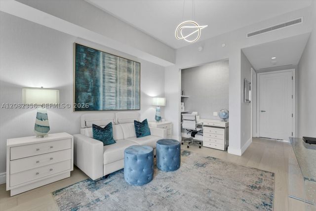 17901 Collins Ave 802, Sunny Isles Beach, FL 33160