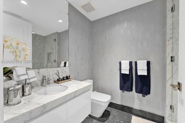 17901 Collins Ave 802, Sunny Isles Beach, FL 33160