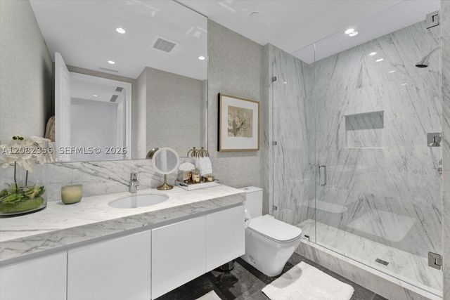 17901 Collins Ave 802, Sunny Isles Beach, FL 33160