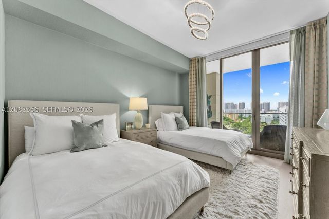 17901 Collins Ave 802, Sunny Isles Beach, FL 33160