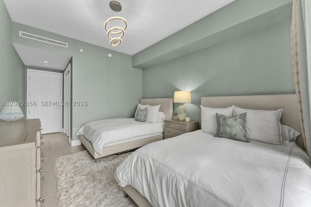17901 Collins Ave 802, Sunny Isles Beach, FL 33160