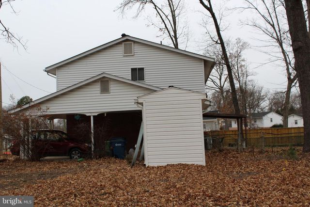 6815 ROLLING RD, Springfield, VA 22152