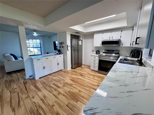 7186 LEXINGTON CIRCLE, Brooksville, FL 34602