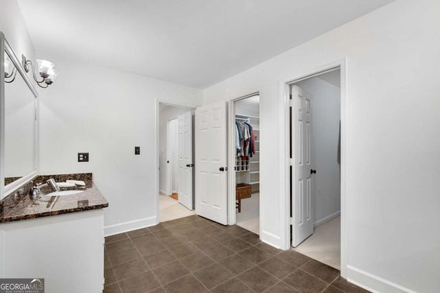 4868 Hampton Lake Drive, Marietta, GA 30068