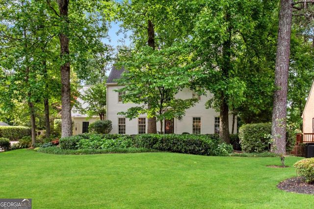 4868 Hampton Lake Drive, Marietta, GA 30068
