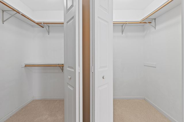 11101 Allendale Court, Crown Point, IN 46307