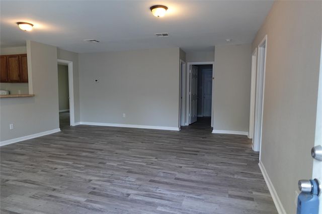 7806 Beckley Street B, Houston, TX 77088