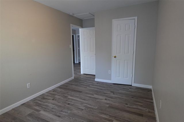 7806 Beckley Street B, Houston, TX 77088