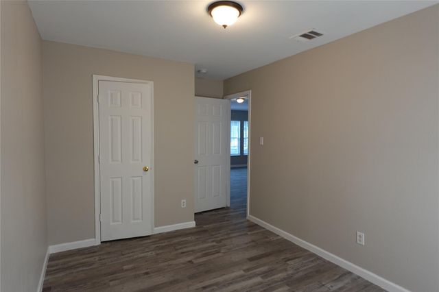 7806 Beckley Street B, Houston, TX 77088