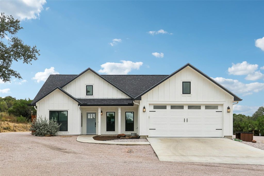 823 County Road 200, Burnet, TX 78611