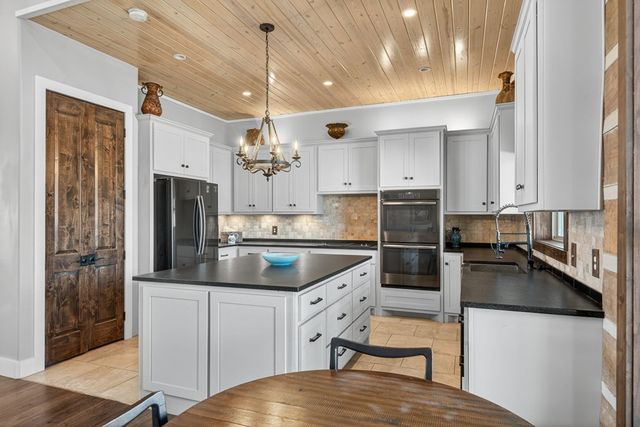 5730 Hwy 27, Center Point, TX 78010