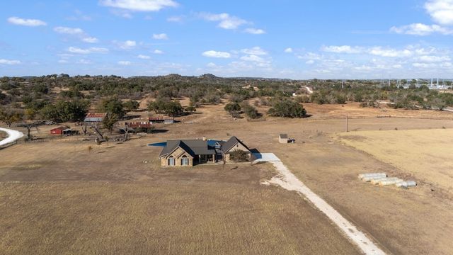 5730 Hwy 27, Center Point, TX 78010
