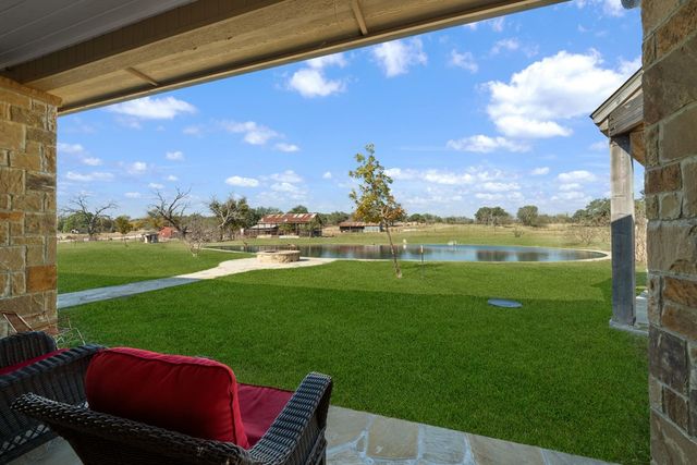 5730 Hwy 27, Center Point, TX 78010