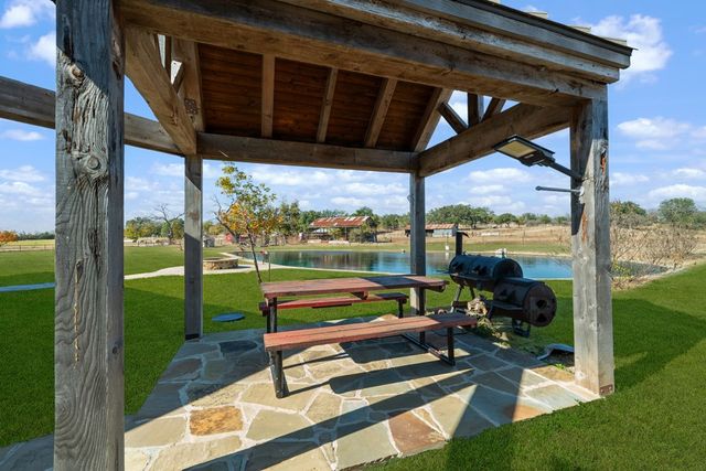 5730 Hwy 27, Center Point, TX 78010