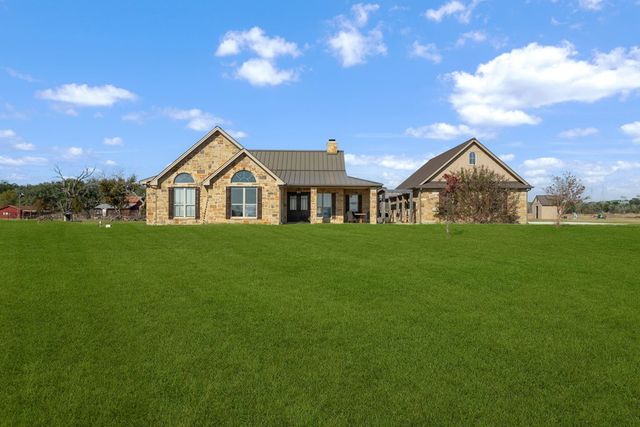 5730 Hwy 27, Center Point, TX 78010